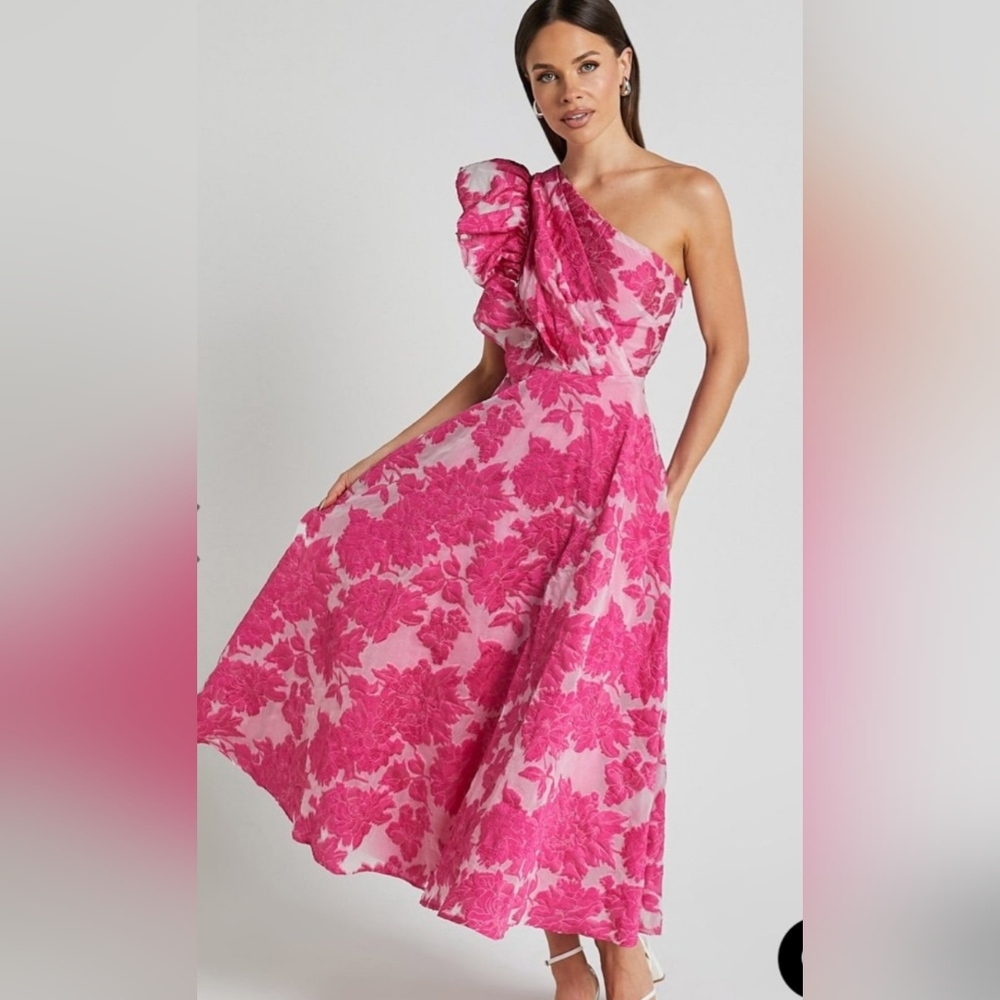 Showpo Pink Floral Dredd